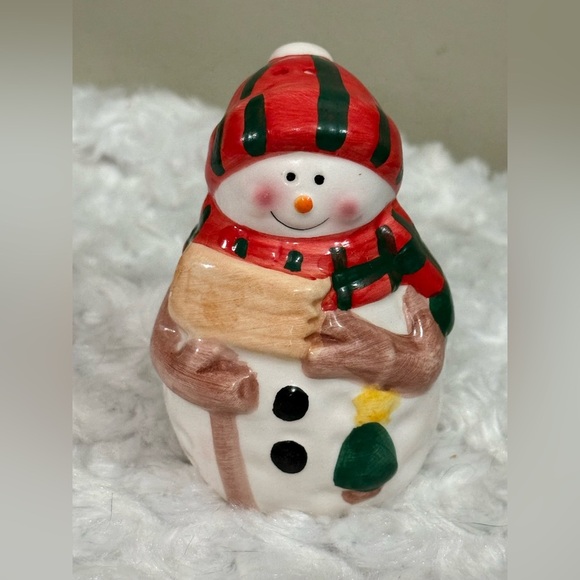 Snowman salt shaker Holiday Decor - Picture 1 of 1
